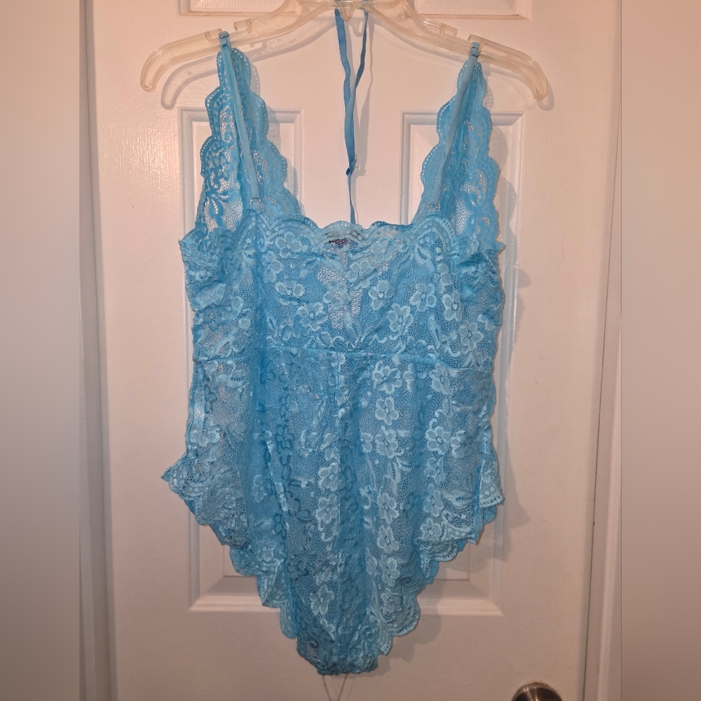 Avidlove: Blue Lace Bodysuit Babydoll Halter Lingerie.  Size: XXL.🔥